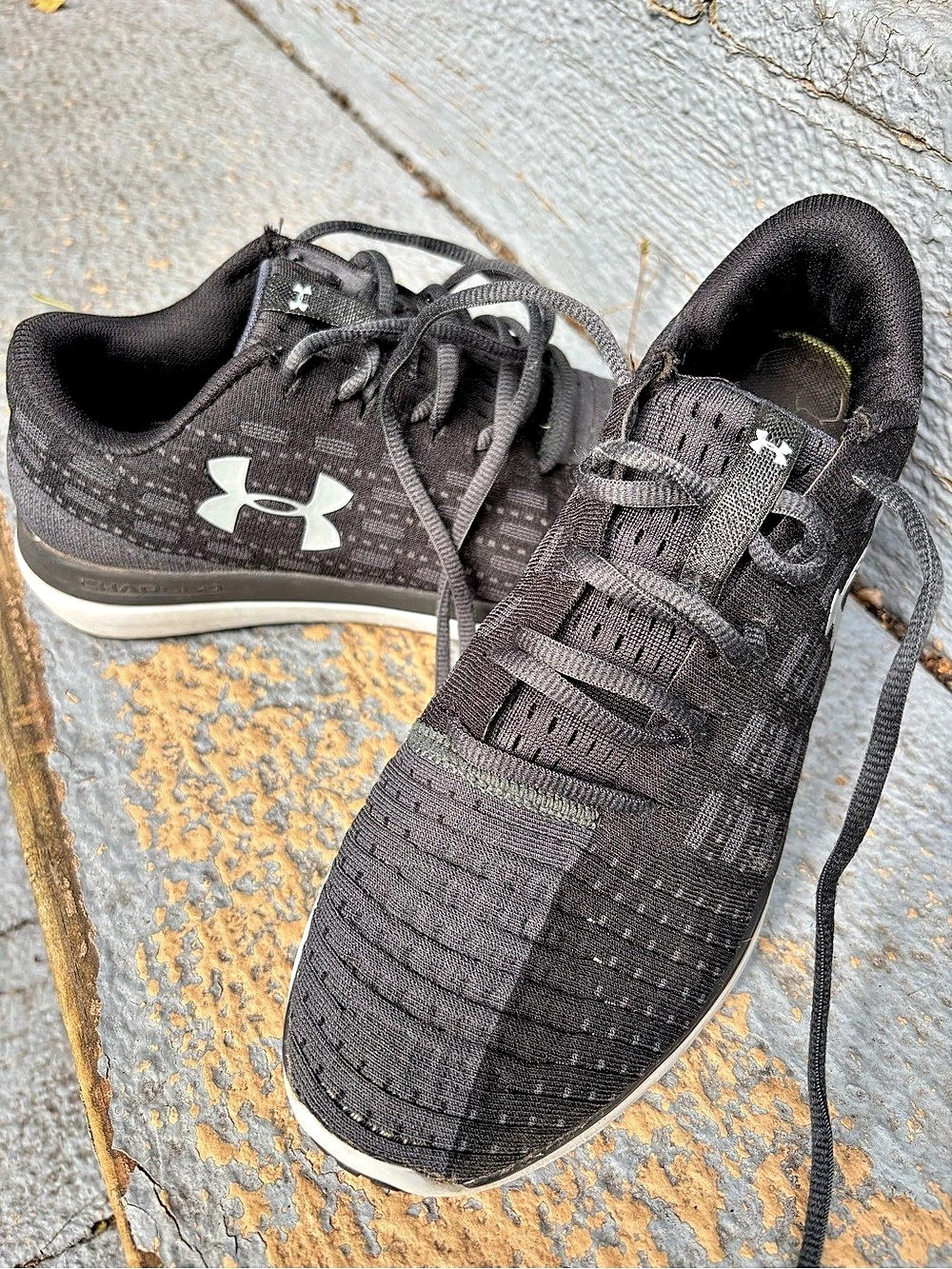 Under Armour Charged Assert 9 Women’s Black & Gray US 8.5 Athletic Shoes